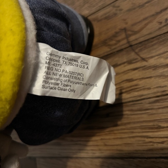 Vintage Dancing and Singing Bunny Plush with Purple Beanie - Picture 6 of 6